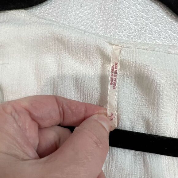 Free People White Floral Eyelet V Neck Top - Picture 5 of 7